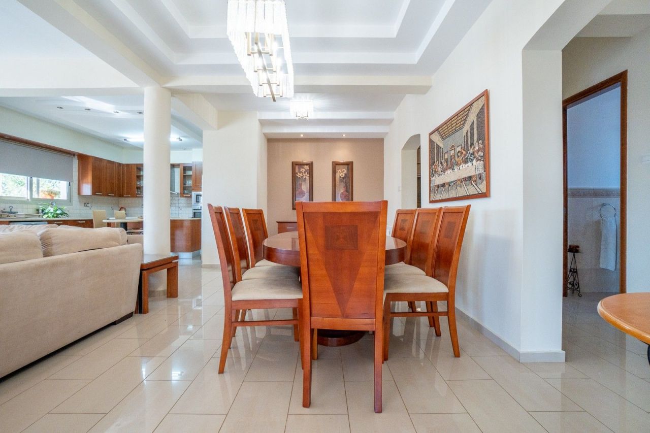 Villa en Pafos, Chipre, 360 m² - imagen 12
