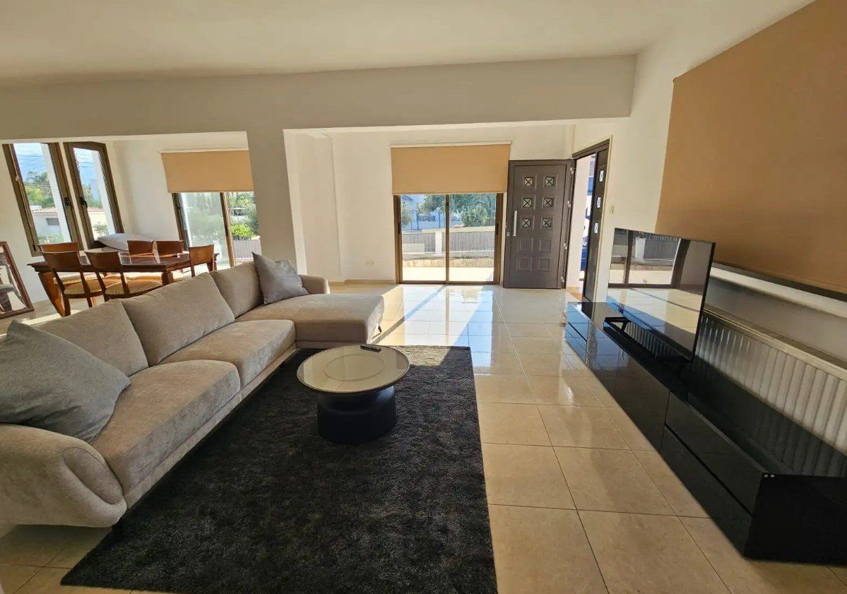 House in Parekklisia, Cyprus - picture 1