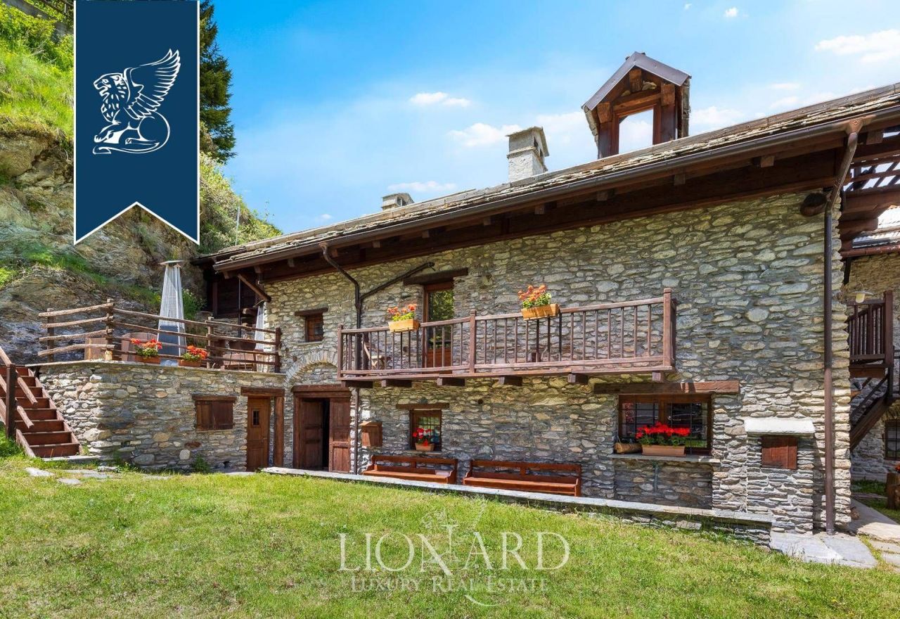 Villa en Turín, Italia, 450 m² - imagen 1