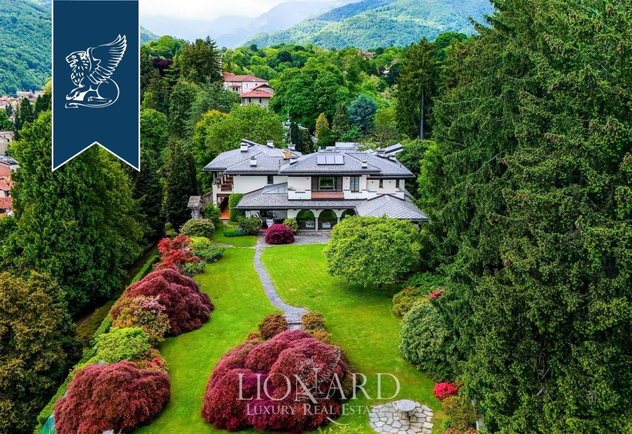 Villa in Biella, Italy, 600 m² - picture 2