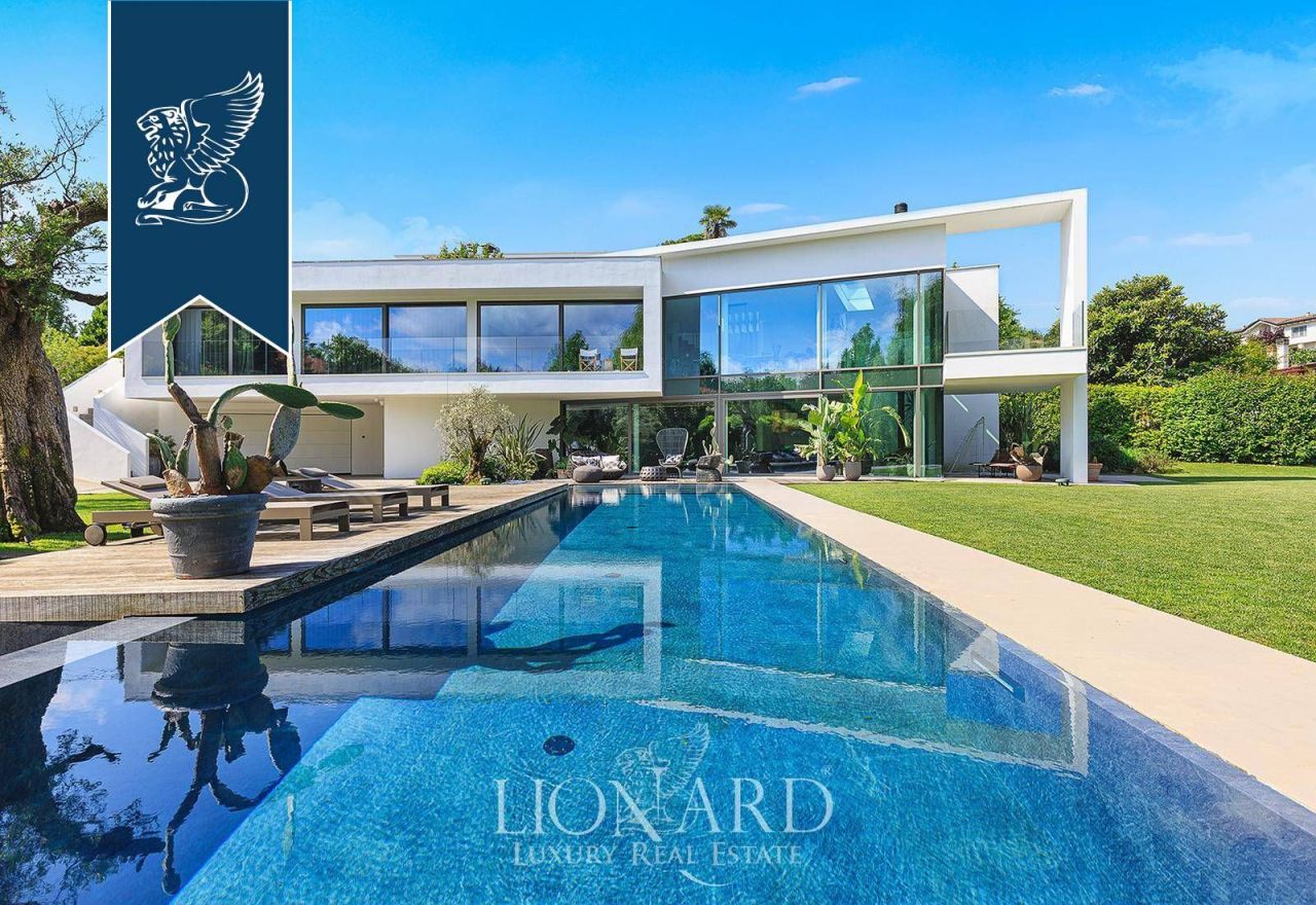 Villa en Como, Italia, 700 m² - imagen 2