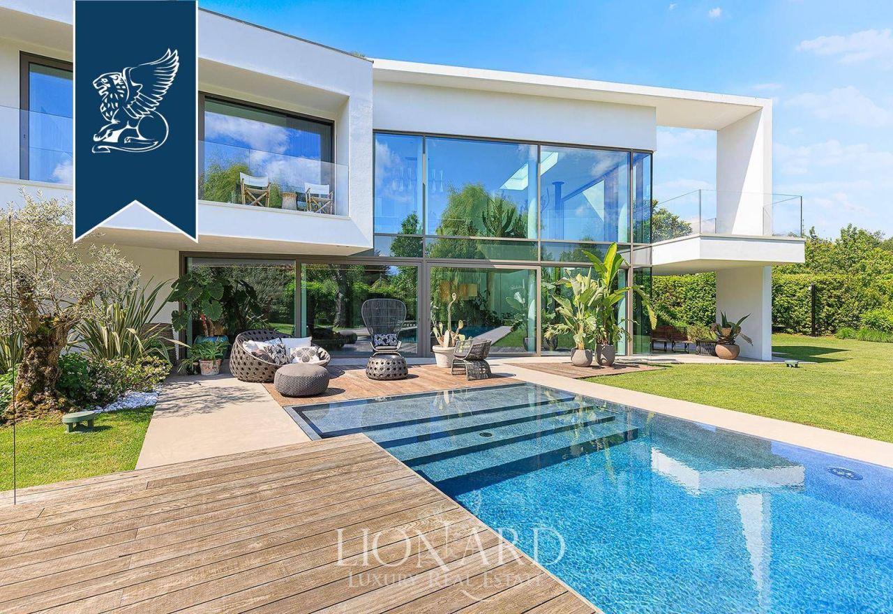 Villa en Como, Italia, 700 m² - imagen 3