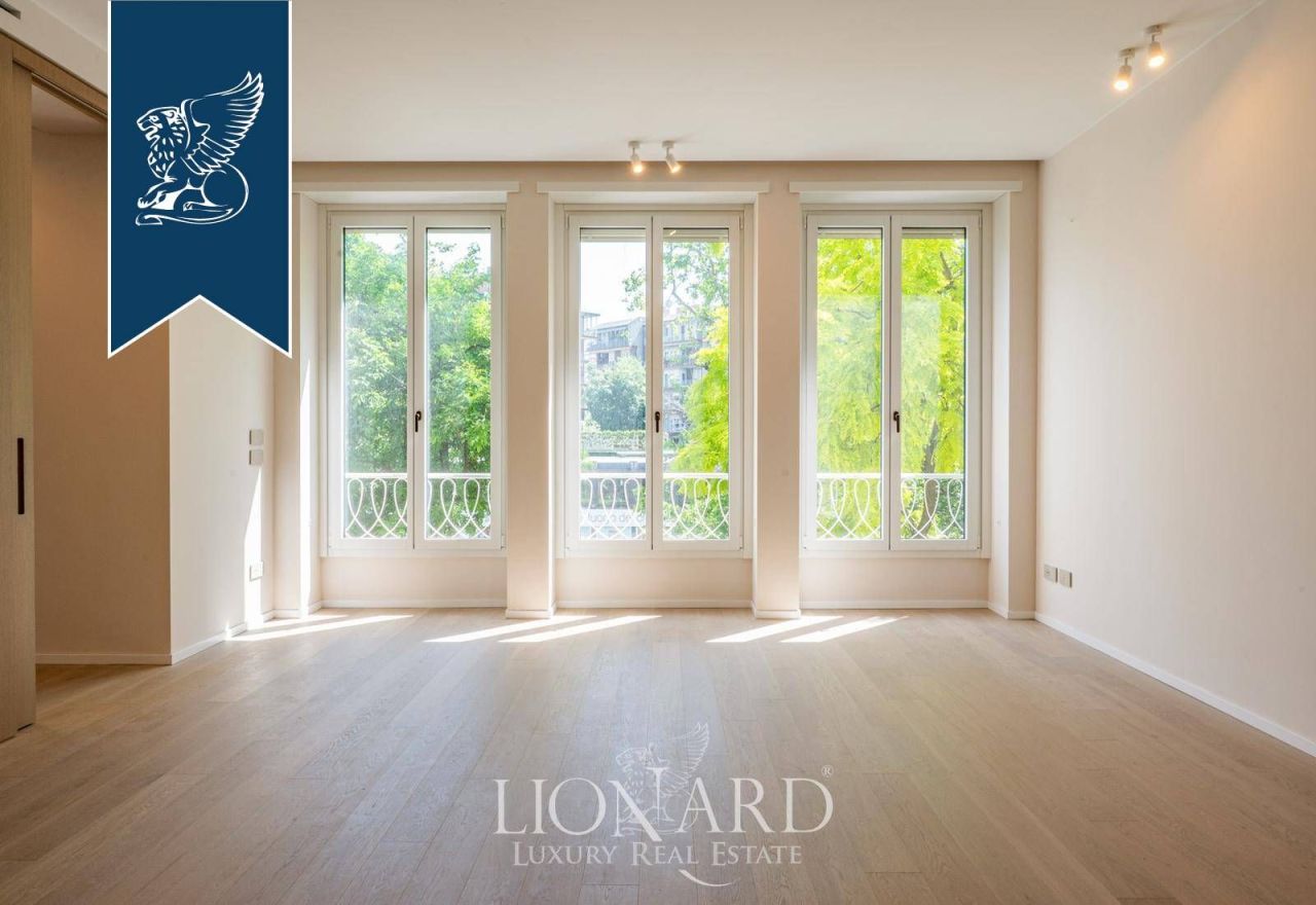 Apartment in Milan, Italy, 210 m² - picture 4