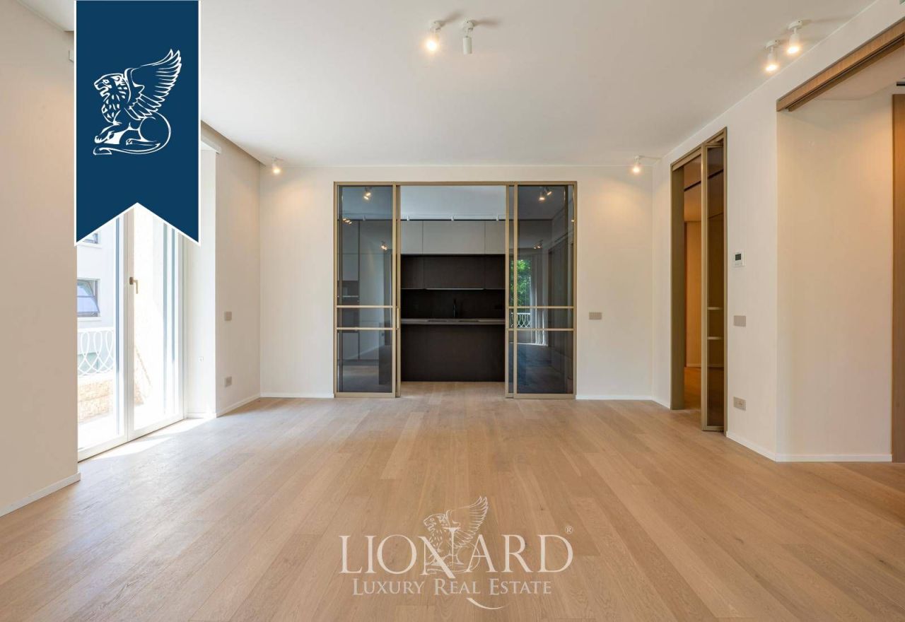 Apartment in Milan, Italy, 210 m² - picture 11