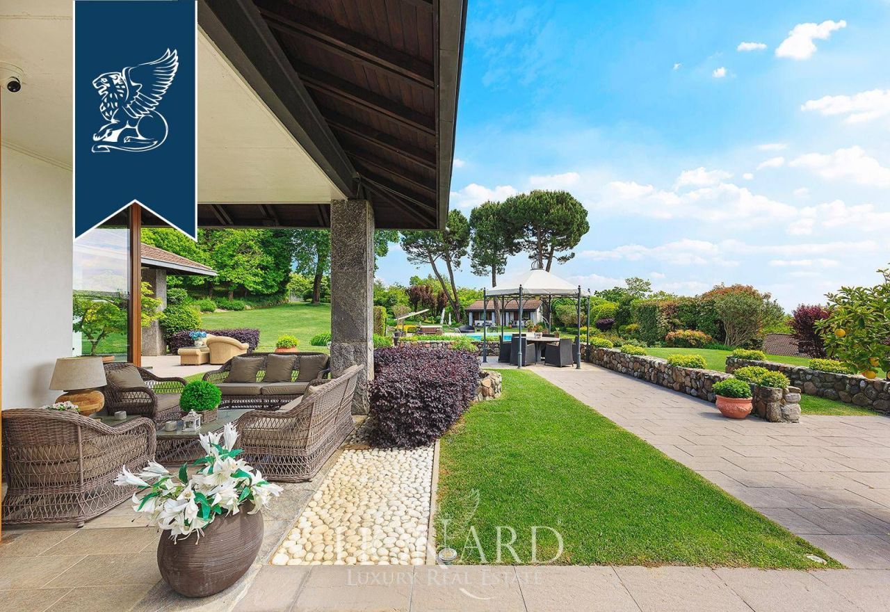 Villa en Como, Italia, 450 m² - imagen 11