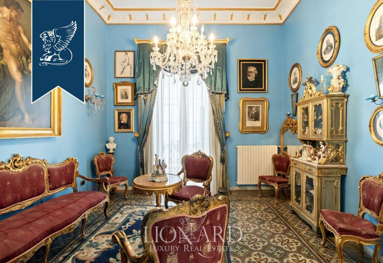 Casa en Caserta, Italia, 1 200 m² - imagen 11