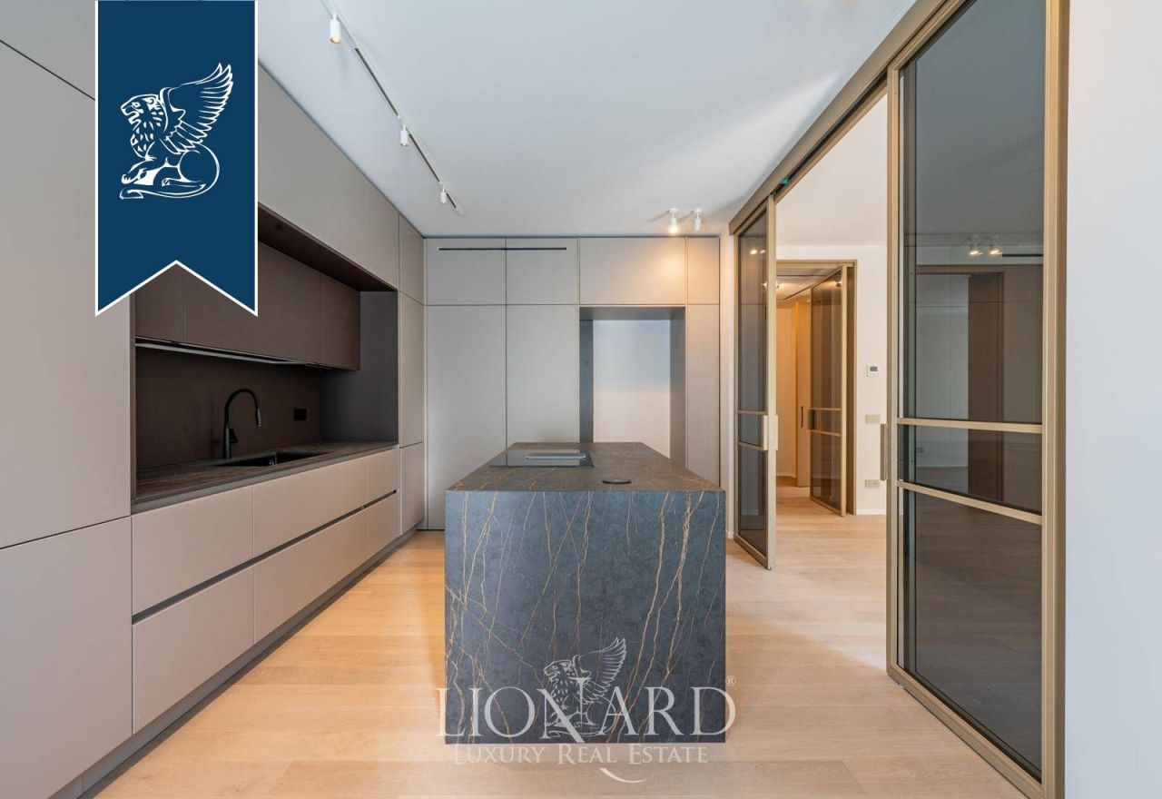 Apartment in Milan, Italy, 210 m² - picture 12