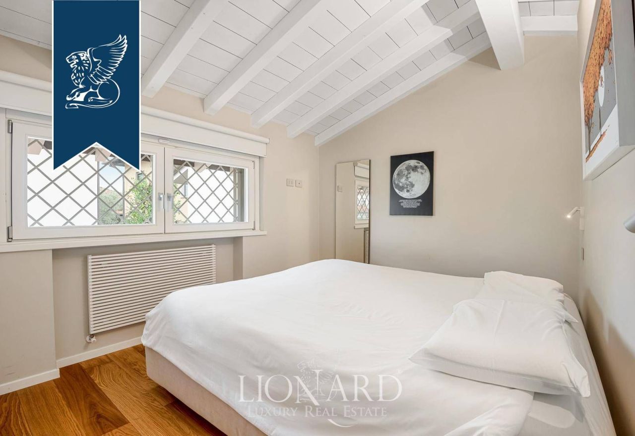 Villa in Forte dei Marmi, Italy, 130 m² - picture 16