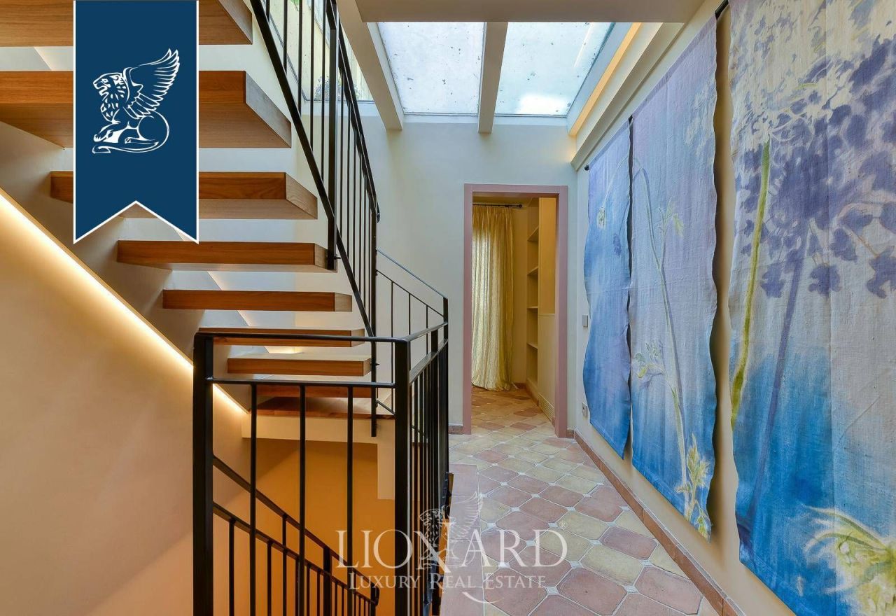 House in Rome, Italy, 221 m² - picture 17