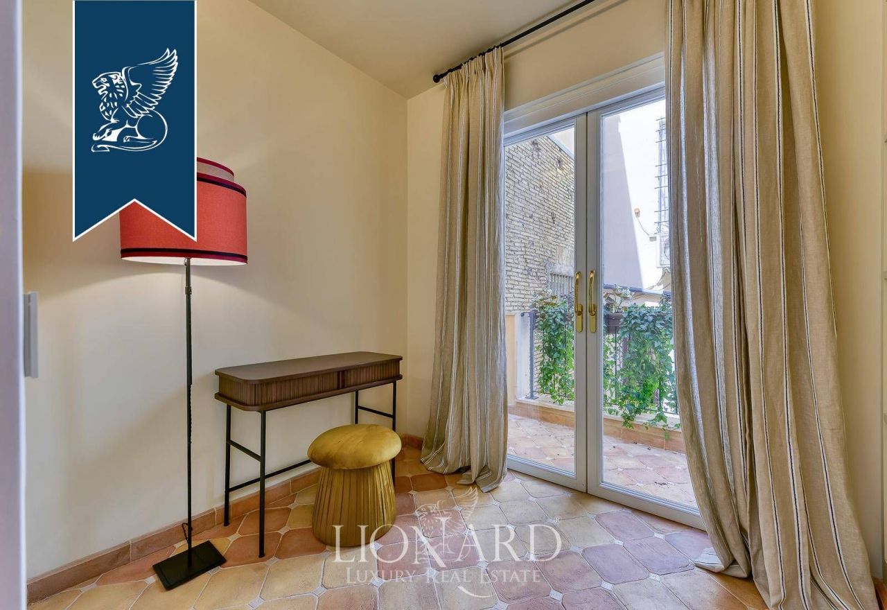 House in Rome, Italy, 221 m² - picture 18