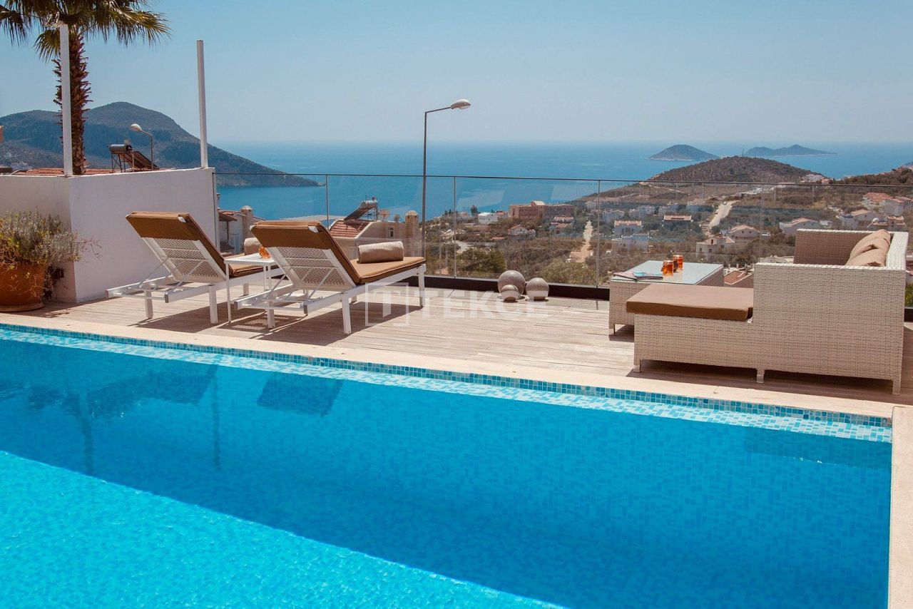 Villa en Kalkan, Turquia, 210 m² - imagen 1