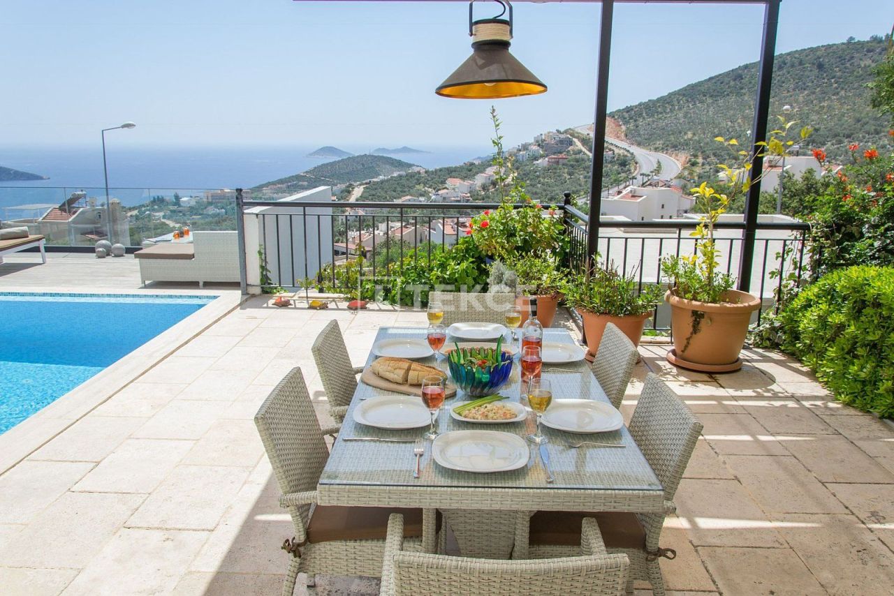 Villa à Kalkan, Turquie, 210 m² - image 11