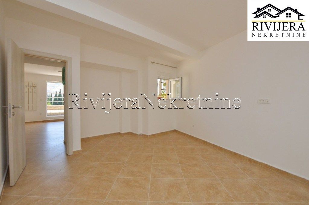 Flat in Herceg-Novi, Montenegro, 47 m² - picture 5