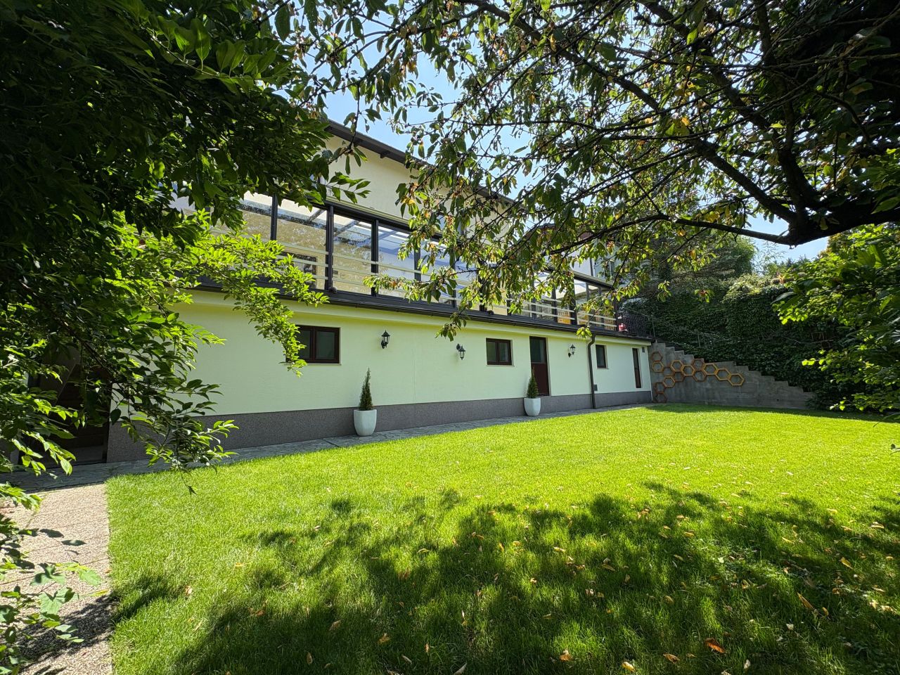 Haus in Wien, Österreich, 380 m² - Foto 1