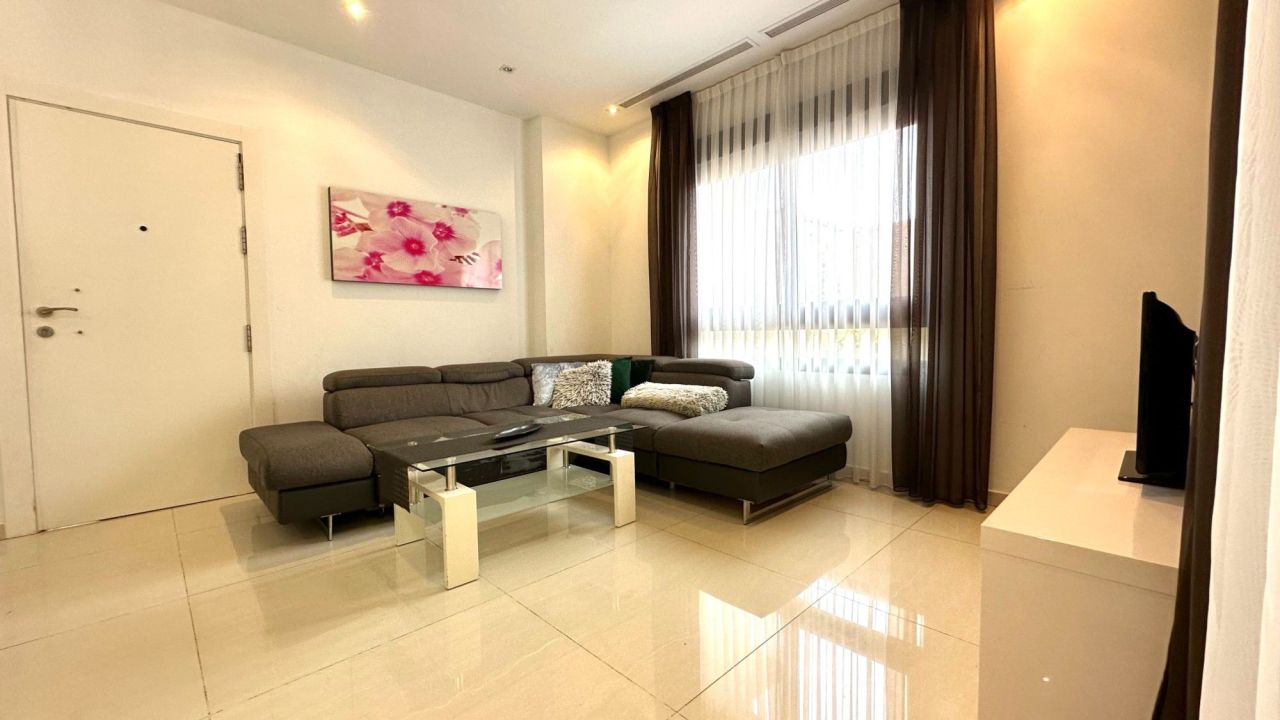 Apartment in Guardamar del Segura, Spain, 80 m² - picture 1