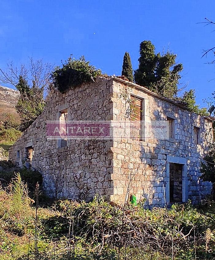 Villa in Sutomore, Montenegro, 150 m² - picture 1