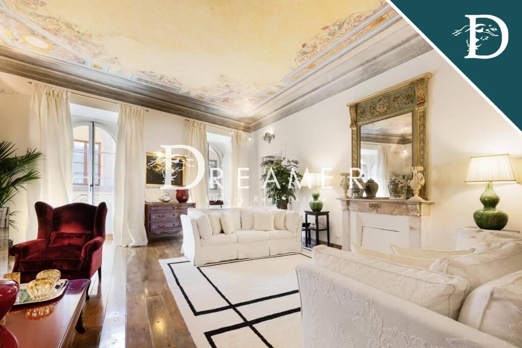 Appartement à Florence, Italie, 400.46 m² - image 1