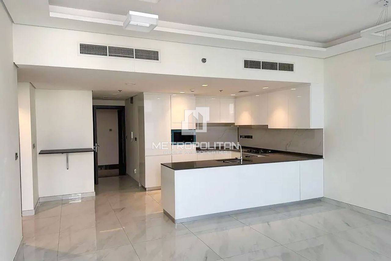 Apartment in Dubai, UAE, 72 m² - picture 1