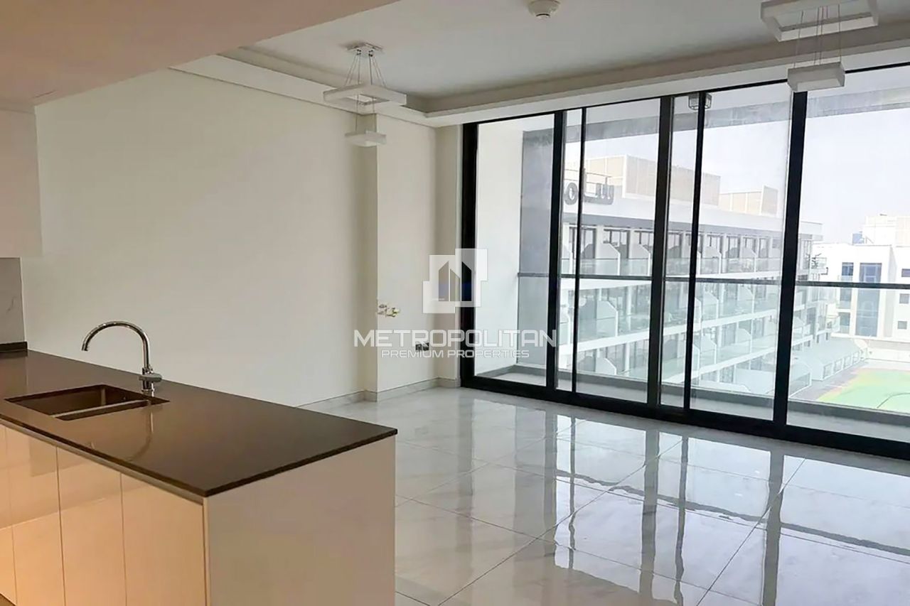 Apartment in Dubai, UAE, 72 m² - picture 7