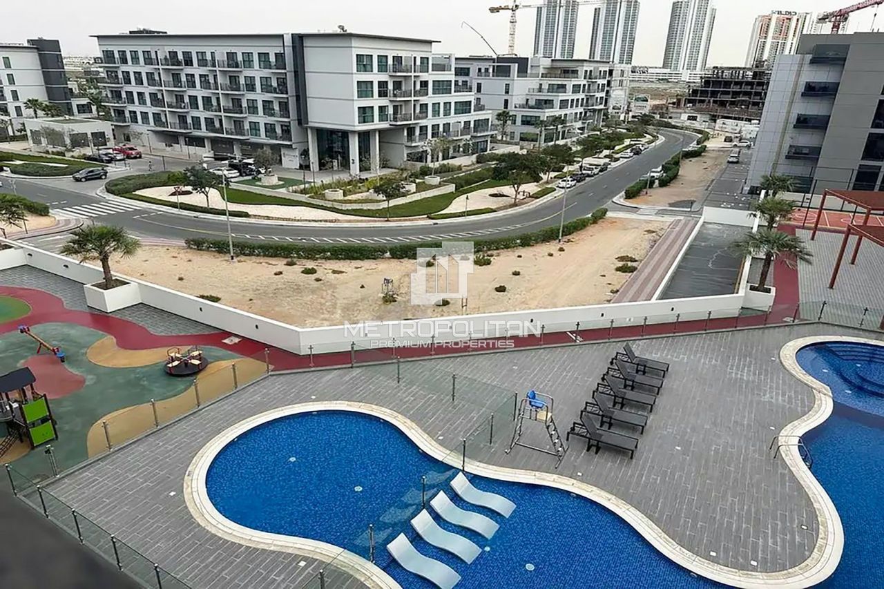 Apartment in Dubai, UAE, 72 m² - picture 13