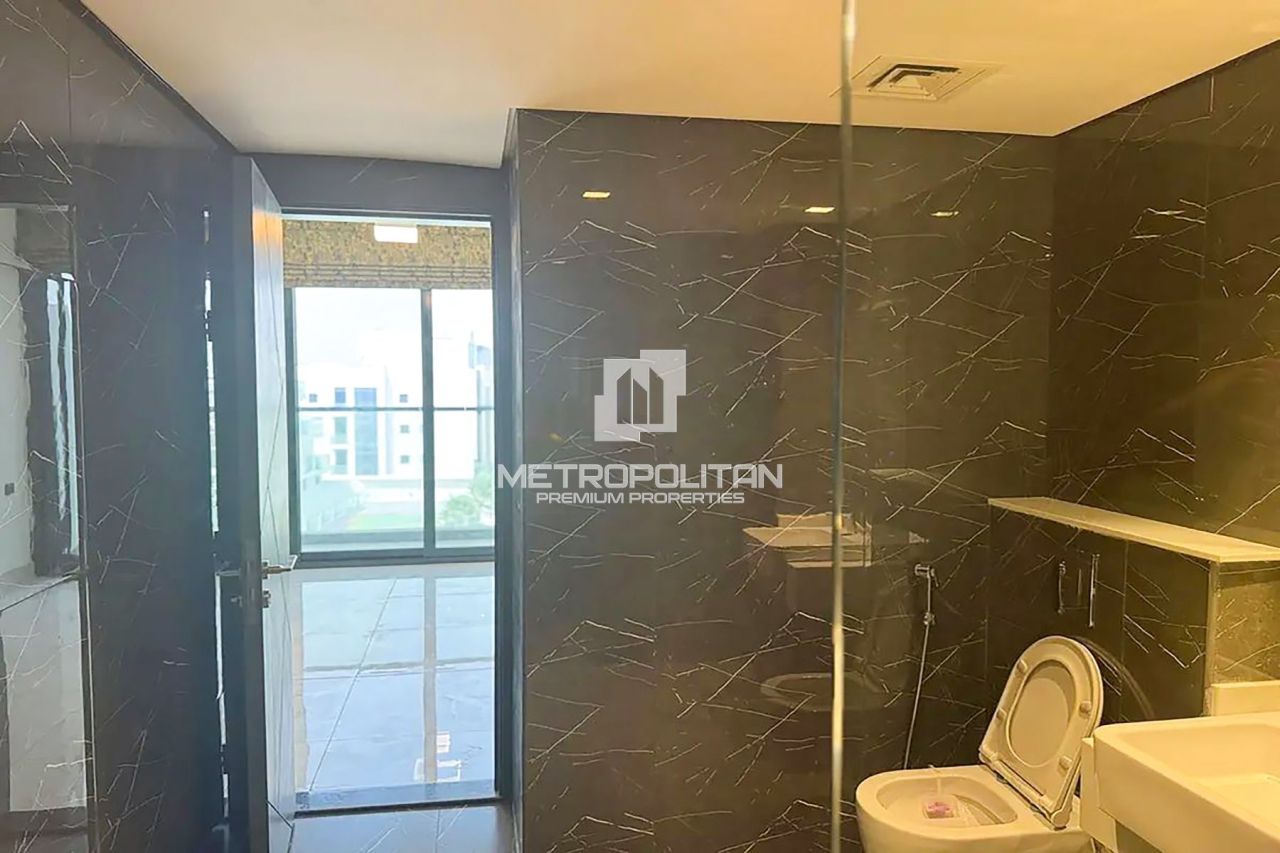 Apartment in Dubai, UAE, 72 m² - picture 14