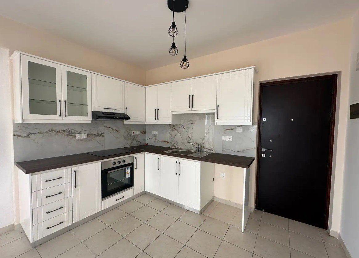 Apartment in Geroskipou, Cyprus - picture 1