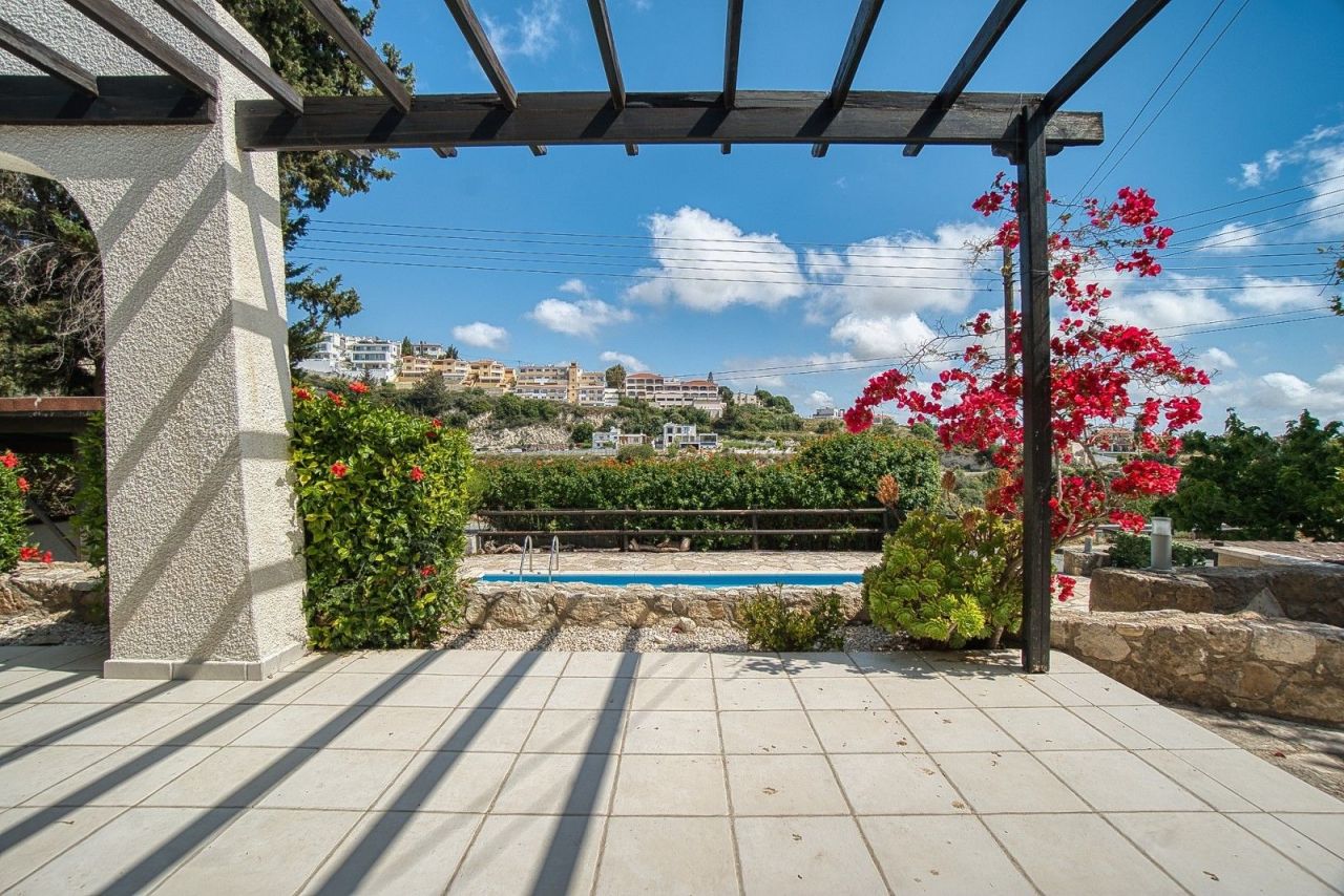 Bungalow in Paphos, Cyprus, 80 m² - picture 2