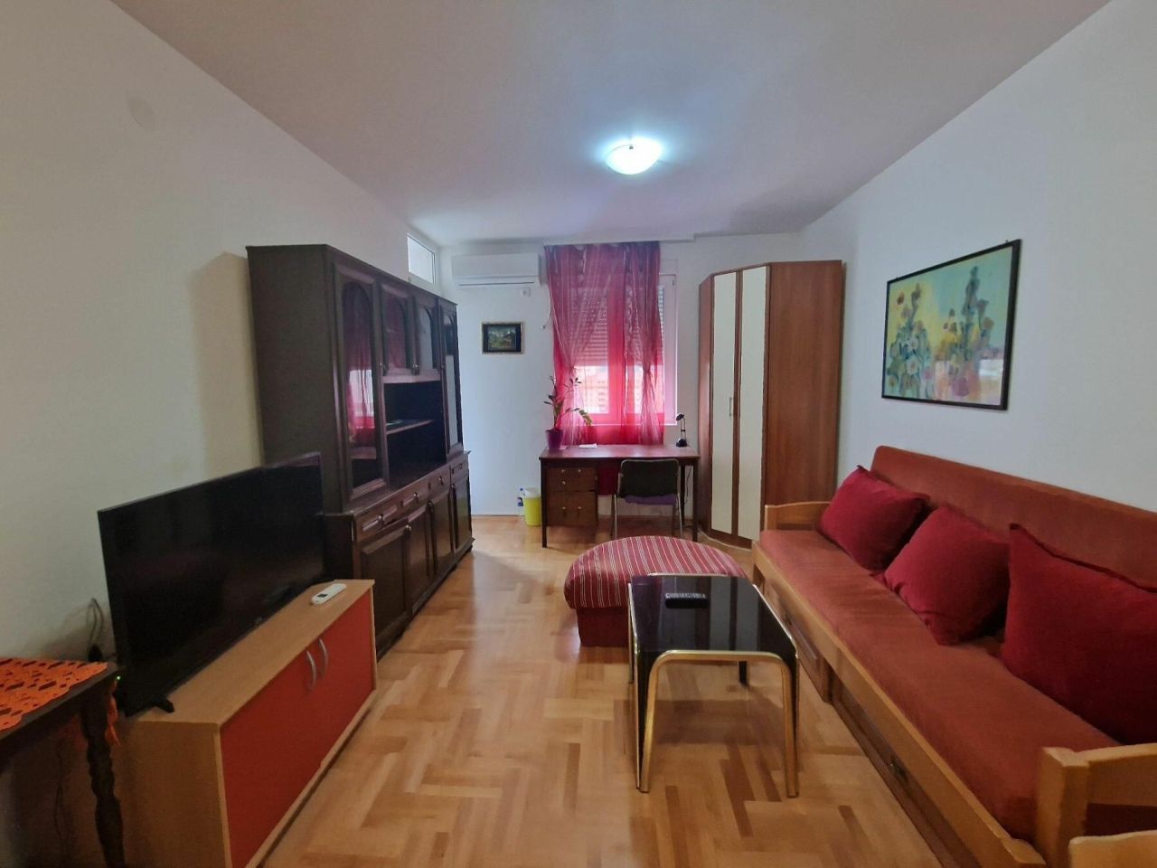 Piso en Budva, Montenegro, 47 m² - imagen 1