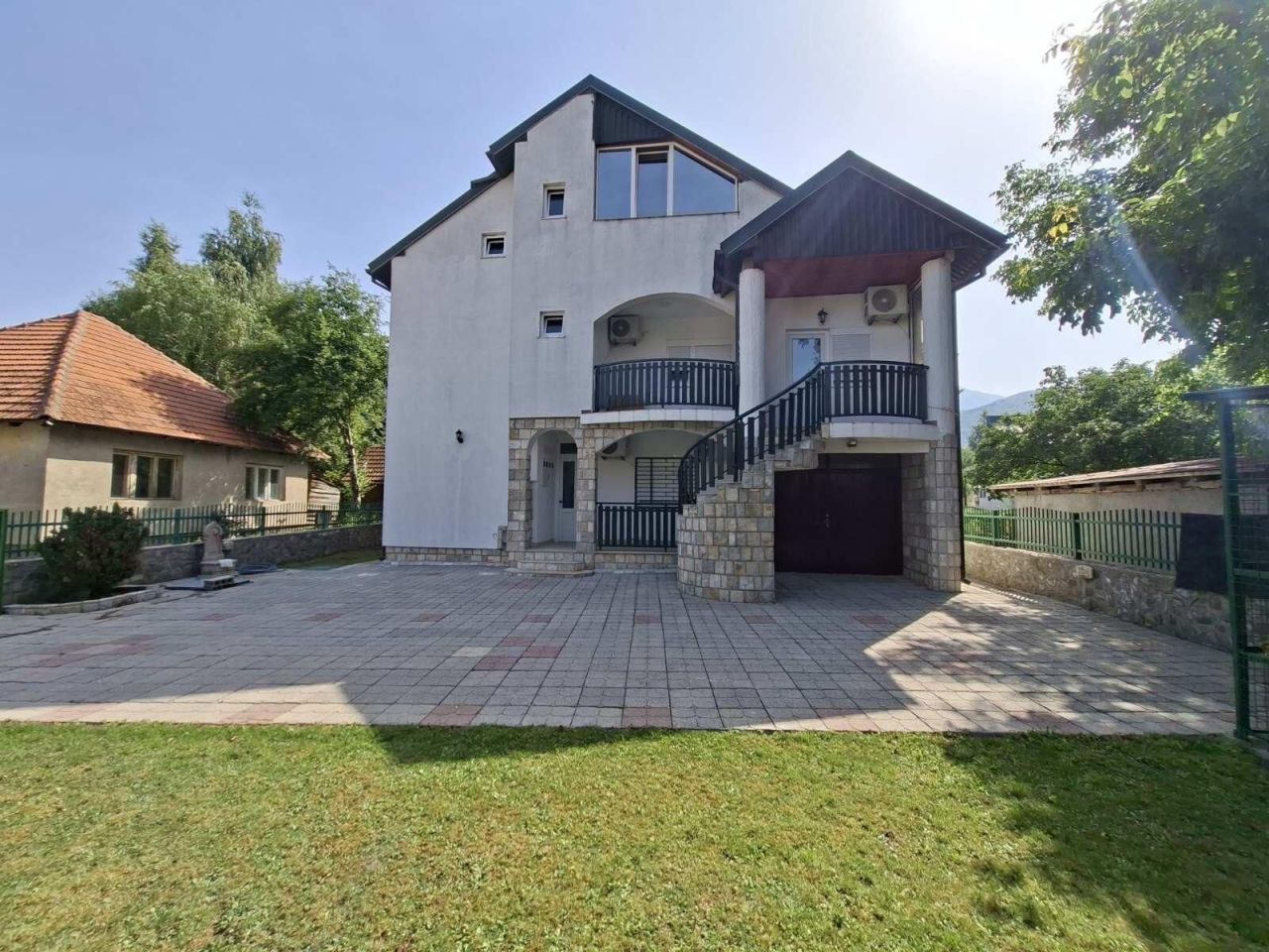 House in Kolasin, Montenegro, 236 m² - picture 1