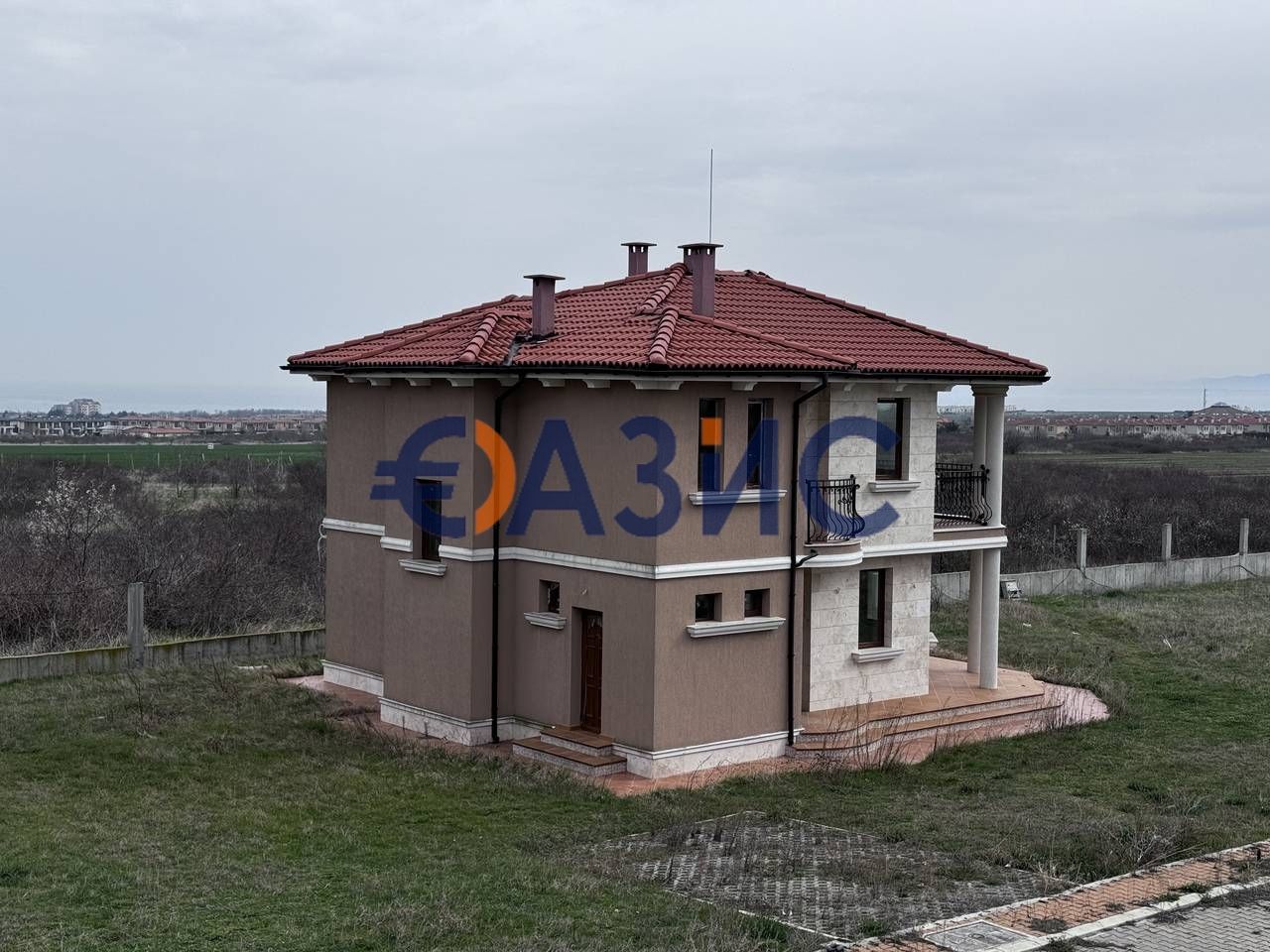 Casa en Pomorie, Bulgaria, 217 m² - imagen 1