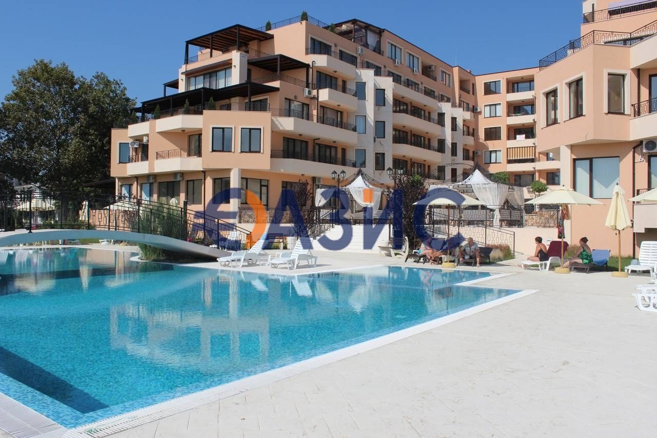 Apartment in Ravda, Bulgaria, 86.8 m² - picture 1