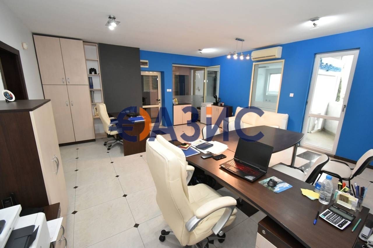 Proprietà commerciale a Spiaggia assolata, Bulgaria, 213 m² - foto 12