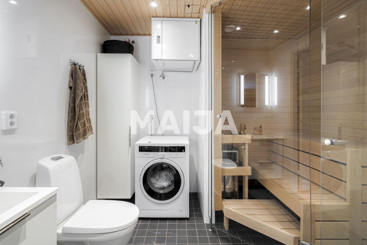 Apartment in Turku, Finland, 43.5 m² - picture 1