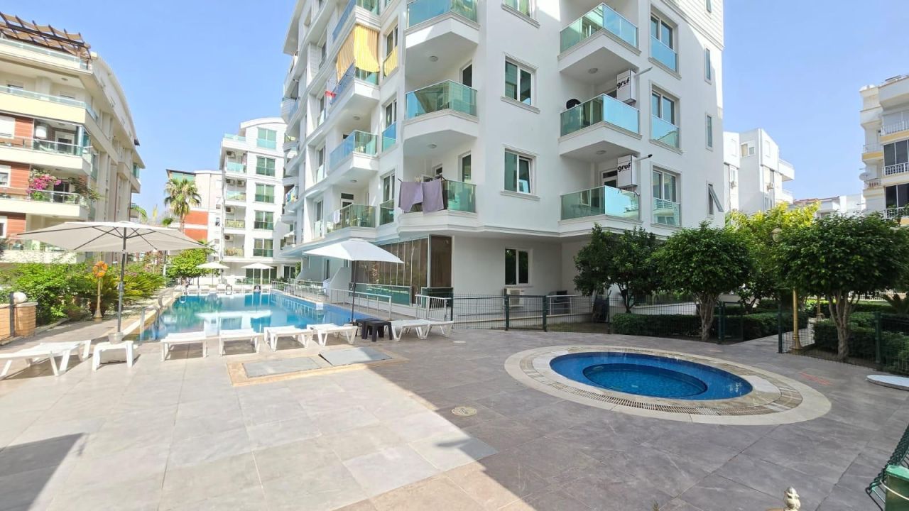 Flat in Antalya, Turkey, 80 m² - picture 1