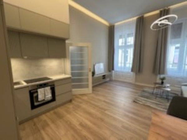 Apartment in Budapest, Hungary, 87 m² - picture 2