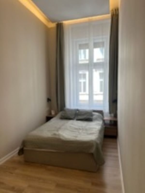 Apartment in Budapest, Hungary, 87 m² - picture 3