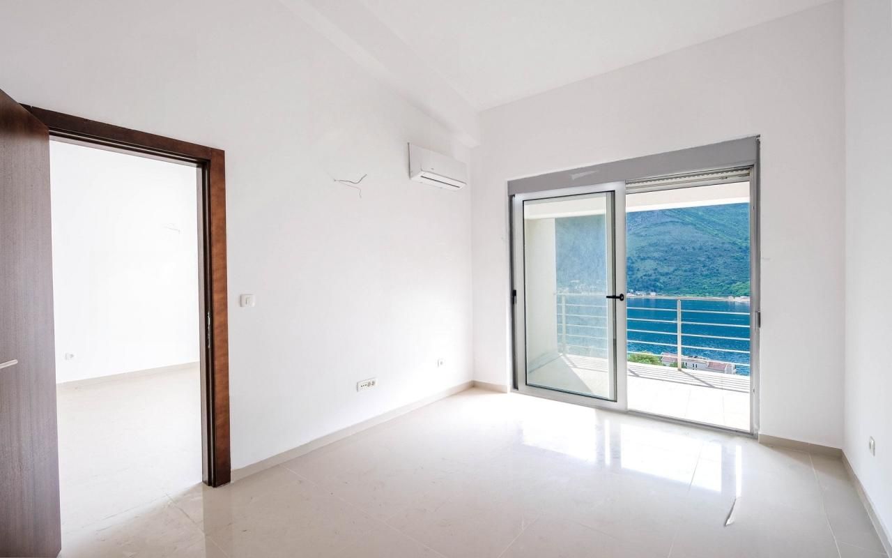 Appartamento a Dobrota, Montenegro, 103 m² - foto 7