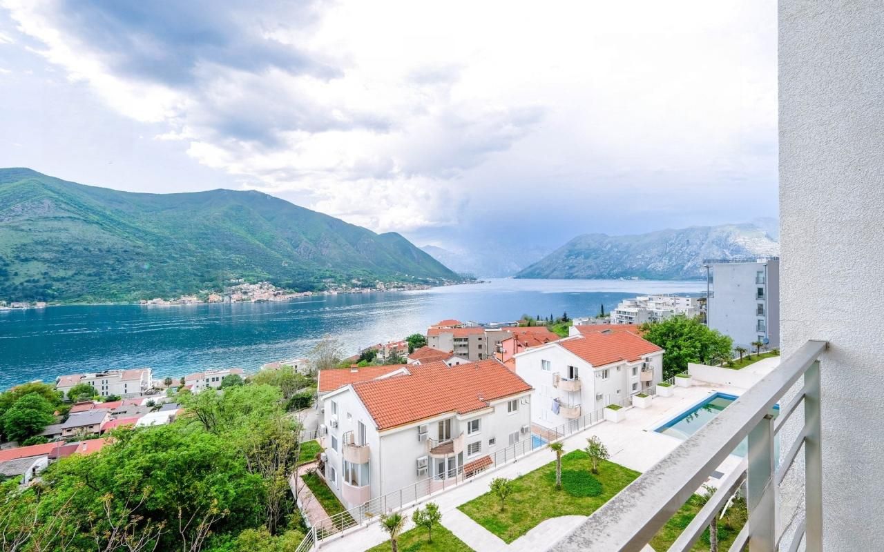 Appartamento a Dobrota, Montenegro, 103 m² - foto 9