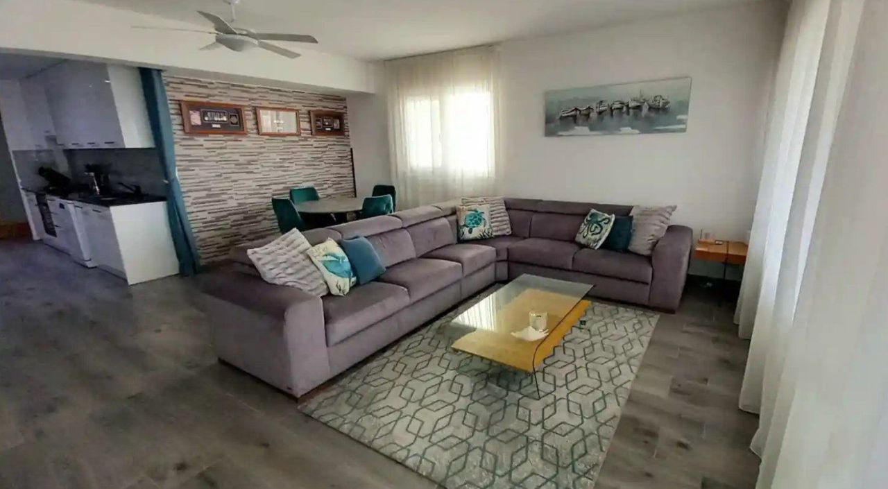 Apartment in Larnaca, Cyprus - picture 1
