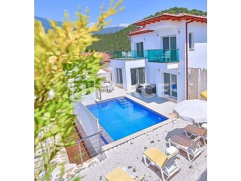 Villa en Kaş, Turquia, 130 m² - imagen 1