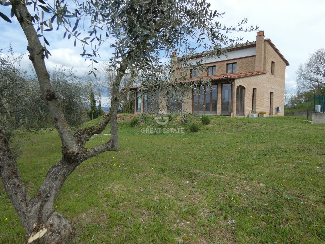Casa en Citta della Pieve, Italia, 303 m² - imagen 1