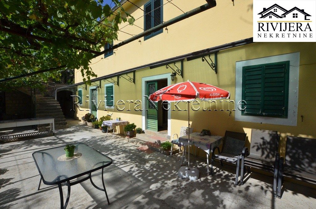 Casa a Herceg-Novi, Montenegro, 176 m² - foto 2