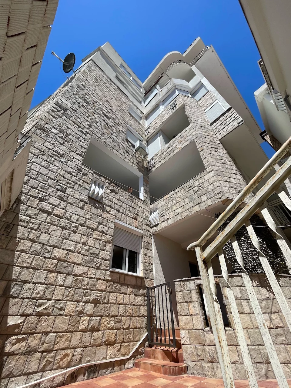 Wohnung in Budva, Montenegro, 55 m² - Foto 1