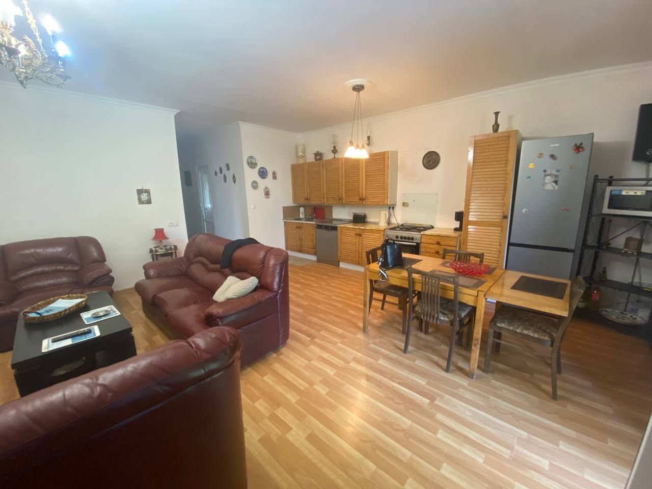Maison à Tbilissi, Géorgie, 76.7 m² - image 1