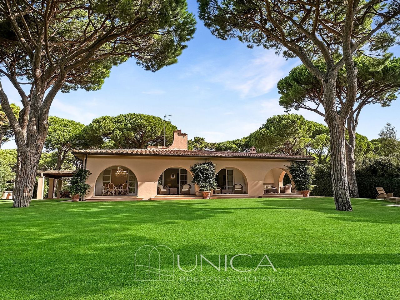 Villa a Roccamare, Italia, 450 m² - foto 3