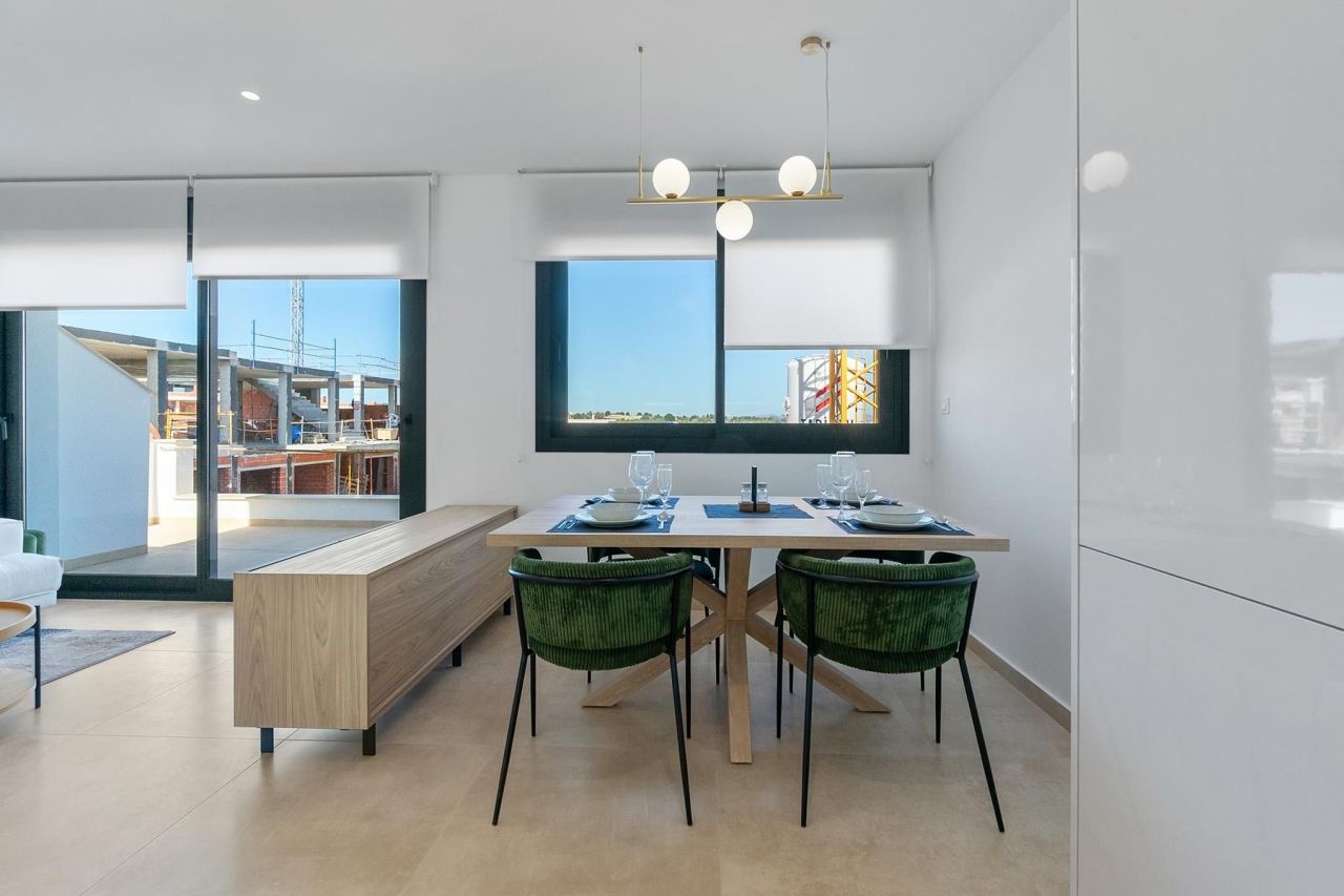 Bungalow in Torrevieja, Spain, 72 m² - picture 3