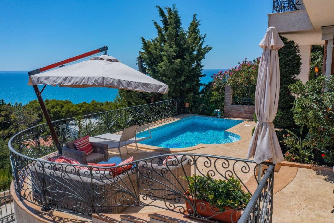 Hotel in Bar, Montenegro, 252 m² - picture 1