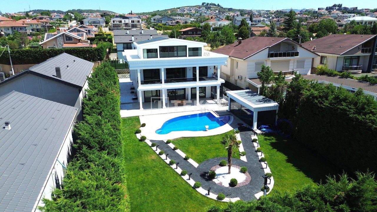 Villa Osmangazi, Turquie, 1 100 m² - image 1