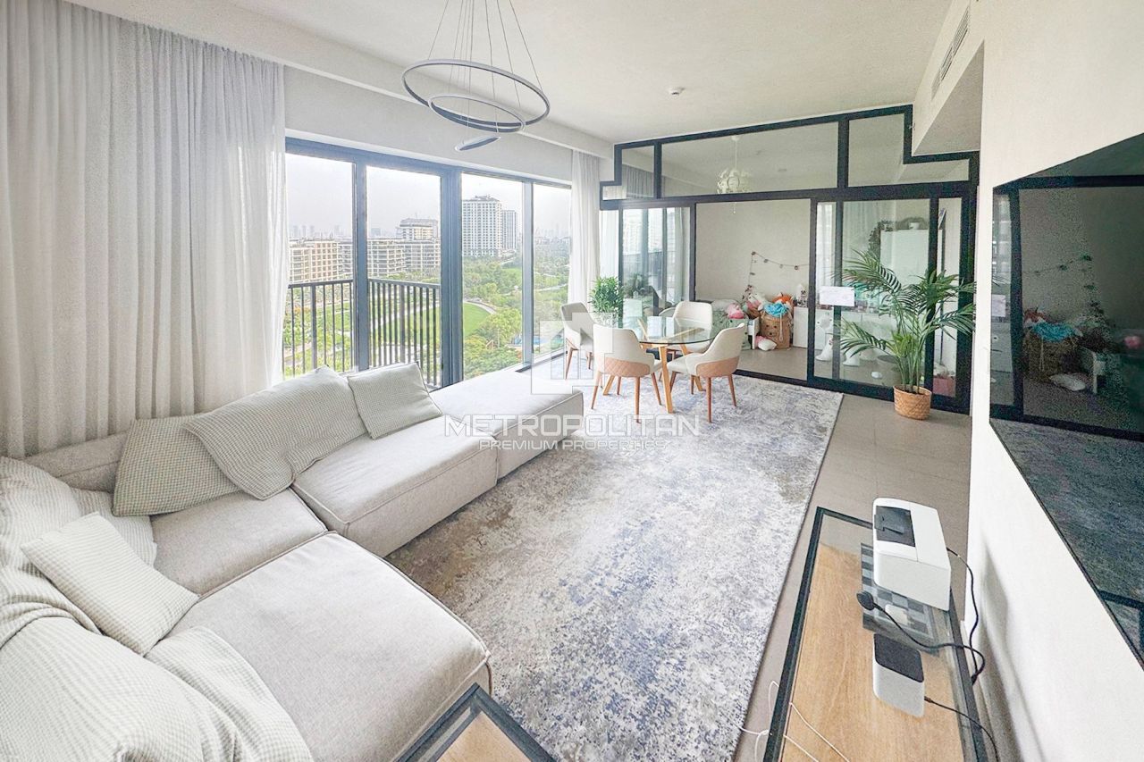 Apartment in Dubai, UAE, 120 m² - picture 1