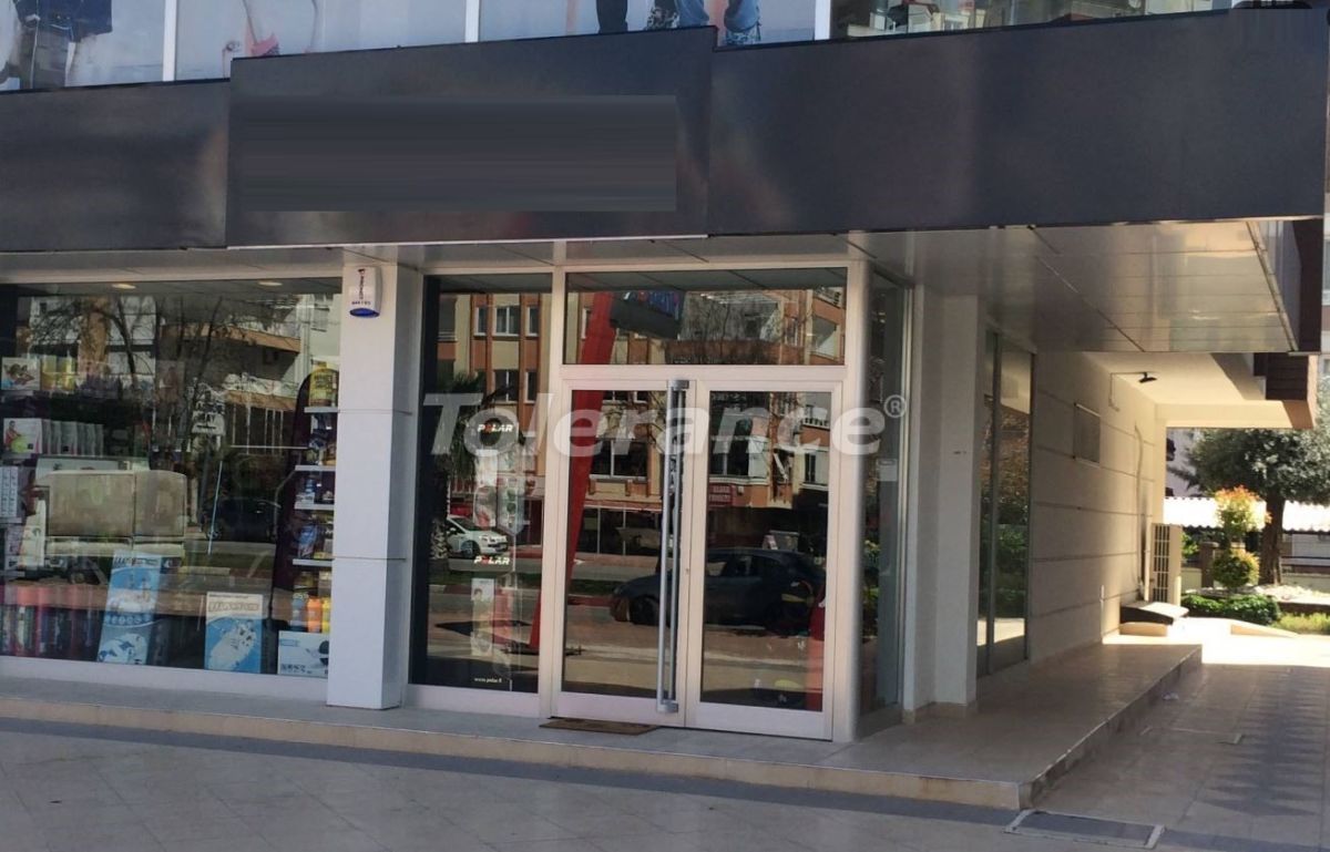 Biens commerciaux à Antalya, Turquie, 263 m² - image 1